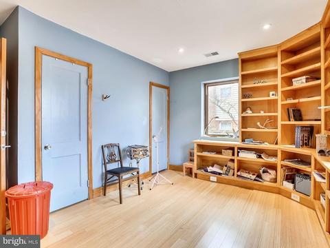 1611 Dublin Dr, Silver Spring, MD 20902 photo 10