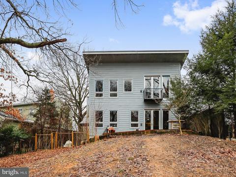 1611 Dublin Dr, Silver Spring, MD 20902 photo 3