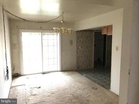 706 Shore Dr, Joppa, MD 21085 photo 5