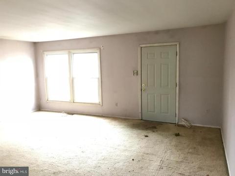 706 Shore Dr, Joppa, MD 21085 photo 8