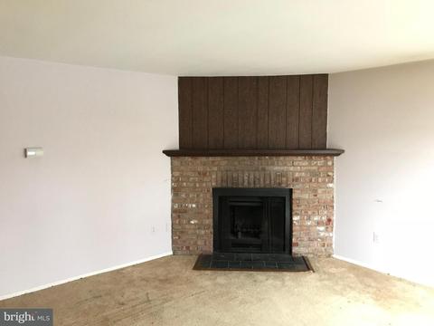 706 Shore Dr, Joppa, MD 21085 photo 4