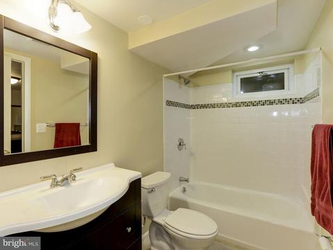 12503 Feldon St, Silver Spring, MD 20906 photo 16