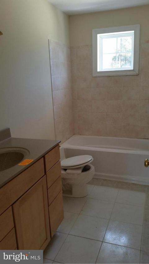 18520 Corby St, Triangle, VA 22172 photo 11