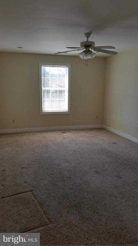 18520 Corby St, Triangle, VA 22172 photo 8