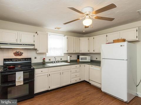 329 Main St, Westminster, MD 21157 photo 10