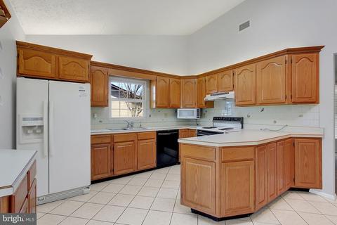214 Kearney Dr, Joppa, MD 21085 photo 6