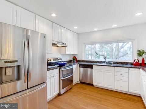 1310 Macbeth St, Mclean, VA 22102 photo 11