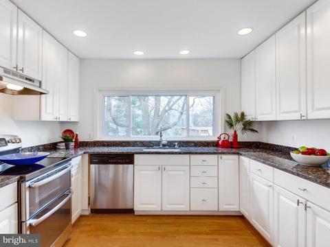 1310 Macbeth St, Mclean, VA 22102 photo 10