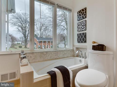 1310 Macbeth St, Mclean, VA 22102 photo 15