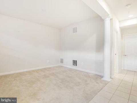 11673 Leesborough Cir, Silver Spring, MD 20902 photo 3