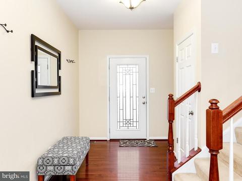 18594 Quantico Gateway Dr, Triangle, VA 22172 photo 2