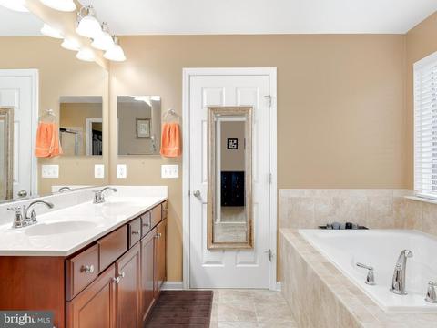 18594 Quantico Gateway Dr, Triangle, VA 22172 photo 15
