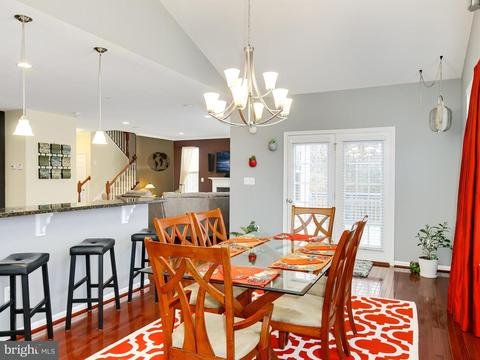 18594 Quantico Gateway Dr, Triangle, VA 22172 photo 12