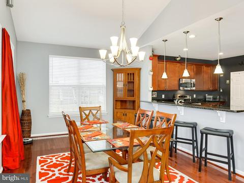 18594 Quantico Gateway Dr, Triangle, VA 22172 photo 11