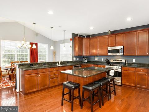 18594 Quantico Gateway Dr, Triangle, VA 22172 photo 7