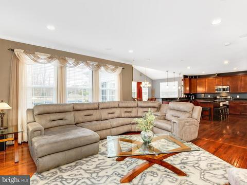 18594 Quantico Gateway Dr, Triangle, VA 22172 photo 5