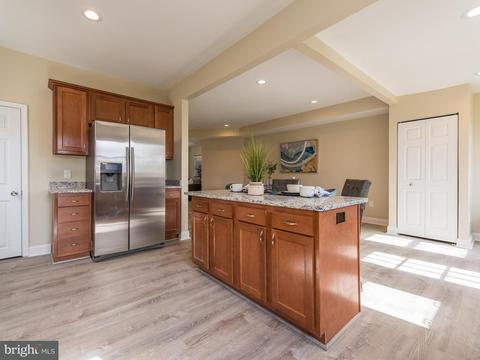 124 E Green St, Westminster, MD 21157 photo 11