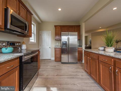 124 E Green St, Westminster, MD 21157 photo 10