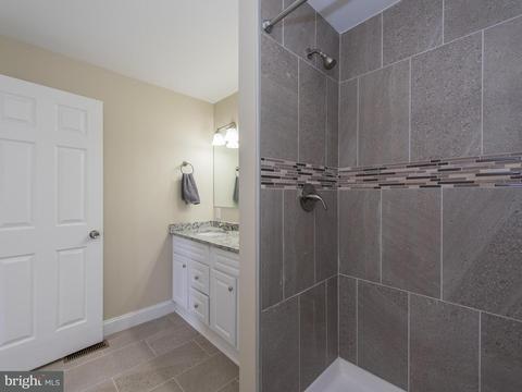124 E Green St, Westminster, MD 21157 photo 17
