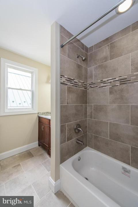 124 E Green St, Westminster, MD 21157 photo 25