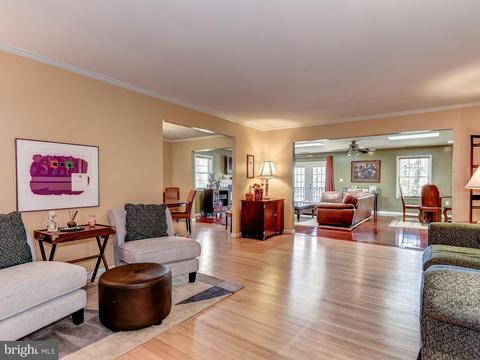 14808 Cobblestone Dr, Silver Spring, MD 20905 photo 4