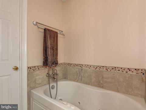 14808 Cobblestone Dr, Silver Spring, MD 20905 photo 20
