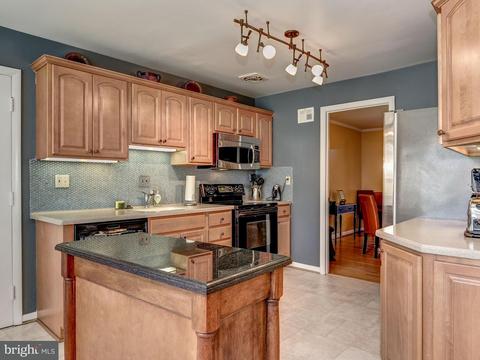 14808 Cobblestone Dr, Silver Spring, MD 20905 photo 9