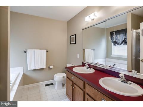 66 Stoneham Dr, Delran, NJ 08075 photo 19