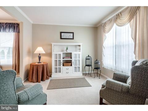 66 Stoneham Dr, Delran, NJ 08075 photo 3