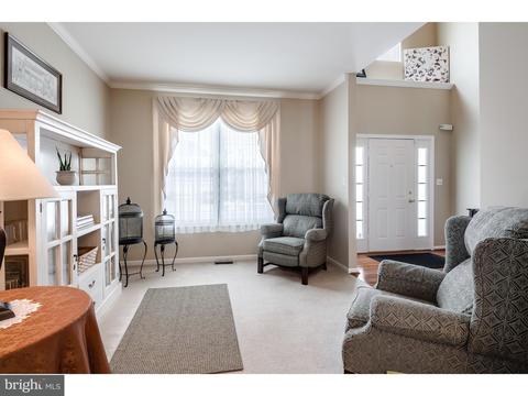 66 Stoneham Dr, Delran, NJ 08075 photo 4