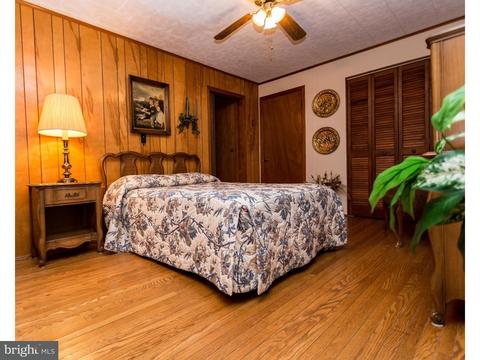 529 Kossuth St, Riverside, NJ 08075 photo 11