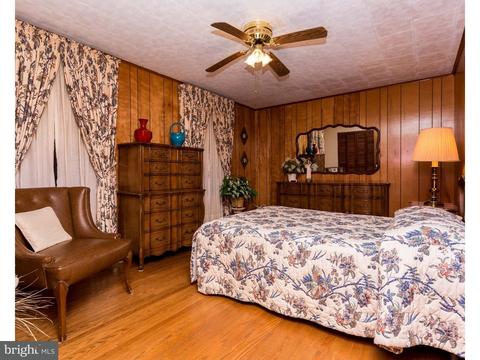 529 Kossuth St, Riverside, NJ 08075 photo 10