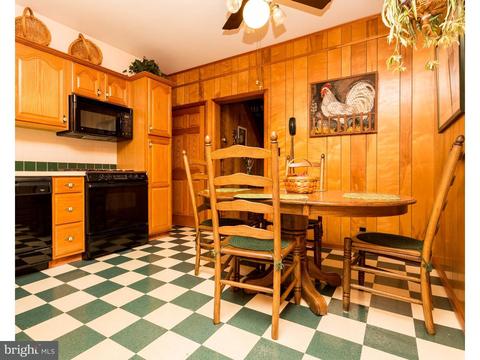 529 Kossuth St, Riverside, NJ 08075 photo 6