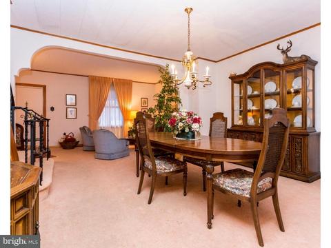 529 Kossuth St, Riverside, NJ 08075 photo 5