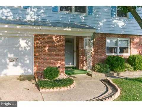 2 Constance Dr, Hamilton, NJ 08620 photo 2
