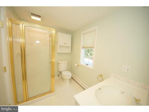 31 Perry Dr, Ewing, NJ 08628 photo 17
