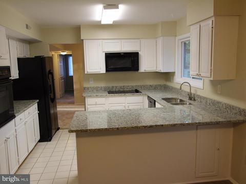 6939 Spelman Dr, Springfield, VA 22153 photo 5