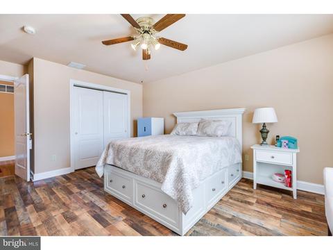 24 E Park Ave, Maple Shade, NJ 08052 photo 19