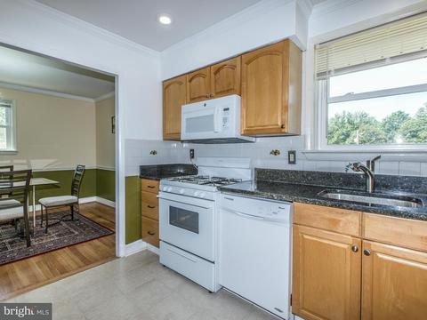 10704 Francis Dr, Silver Spring, MD 20902 photo 6