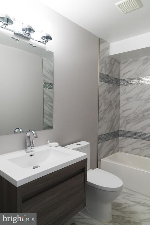 1823 D St NE UNIT A, Washington, DC 20002 photo 17
