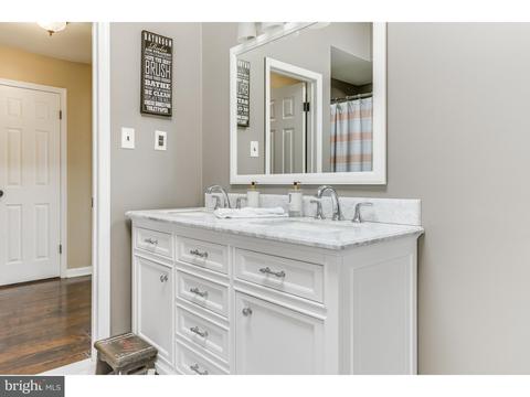 10 Baggaley Rd, Hamilton, NJ 08690 photo 12