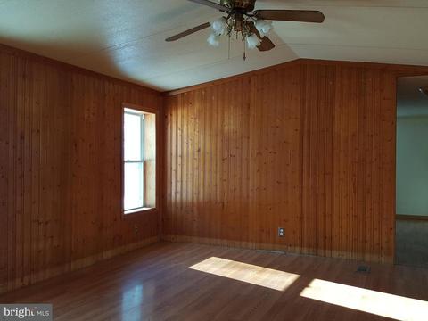 24581 Hells Delight Rd, Smithsburg, MD 21783 photo 5