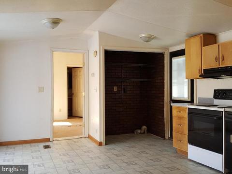 24581 Hells Delight Rd, Smithsburg, MD 21783 photo 9
