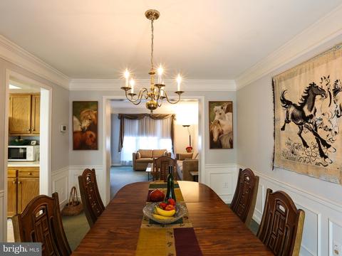 8609 Ashcroft Dr, Laurel, MD 20708 photo 6