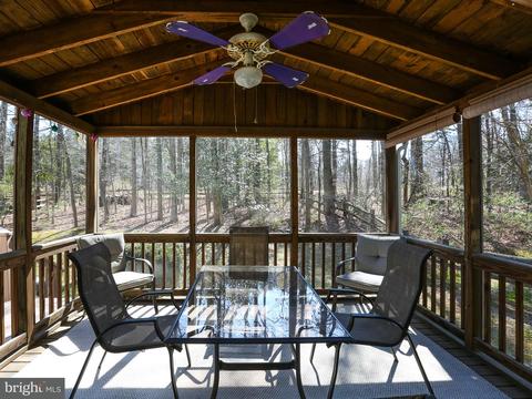 8609 Ashcroft Dr, Laurel, MD 20708 photo 13