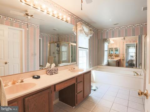 8609 Ashcroft Dr, Laurel, MD 20708 photo 17