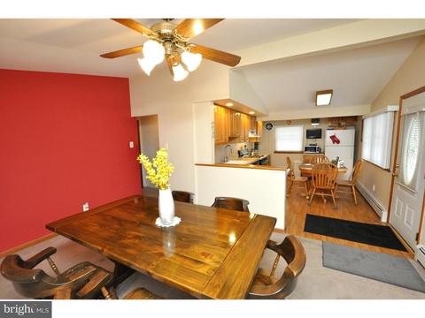 210 Ruth Ave, Maple Shade, NJ 08052 photo 6