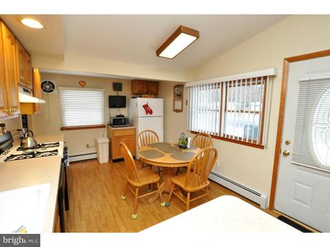 210 Ruth Ave, Maple Shade, NJ 08052 photo 3