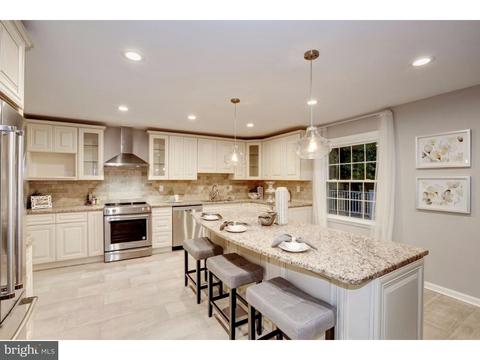 575 Tanglewood Ln, Devon, PA 19333 photo 5