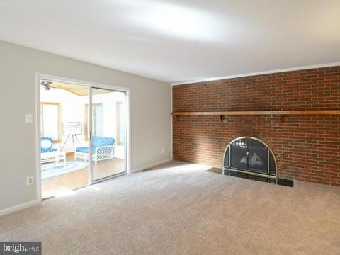 7821 Odell St, Springfield, VA 22153 photo 8